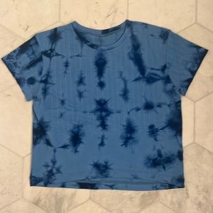 Lululemon Train to Be Crop Blue Tie Dye